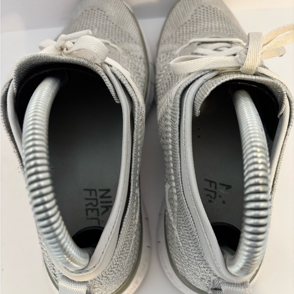 Nike Free TR Flyknit size 6.5 - Picture 5 of 9